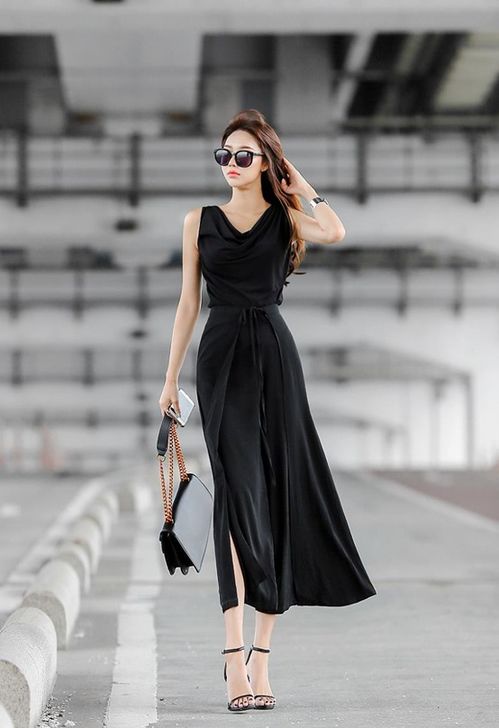 小姐姐氣質(zhì)優(yōu)雅,風(fēng)韻十足,展現(xiàn)十足女人味